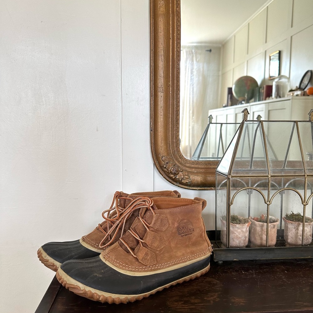 Sorel out n about boots